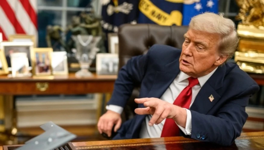 Дональд Трамп біля Білого дому