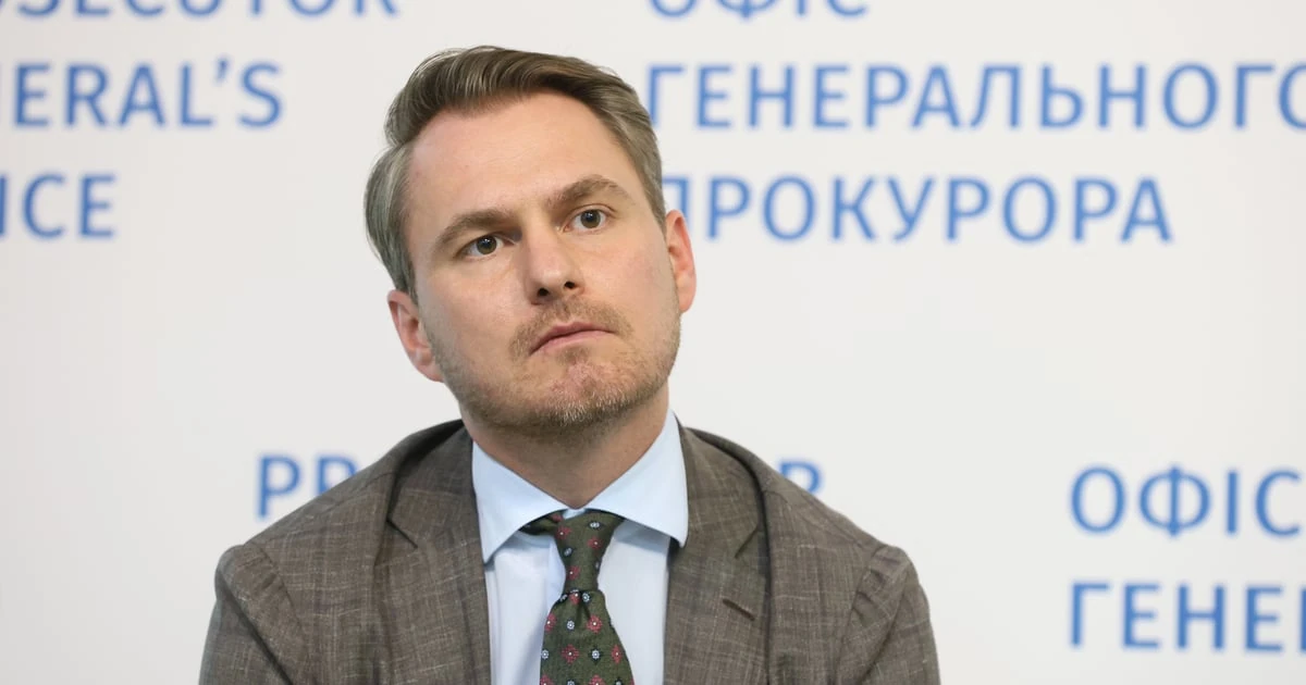 Опублікований указ про відсторонення генерального прокурора